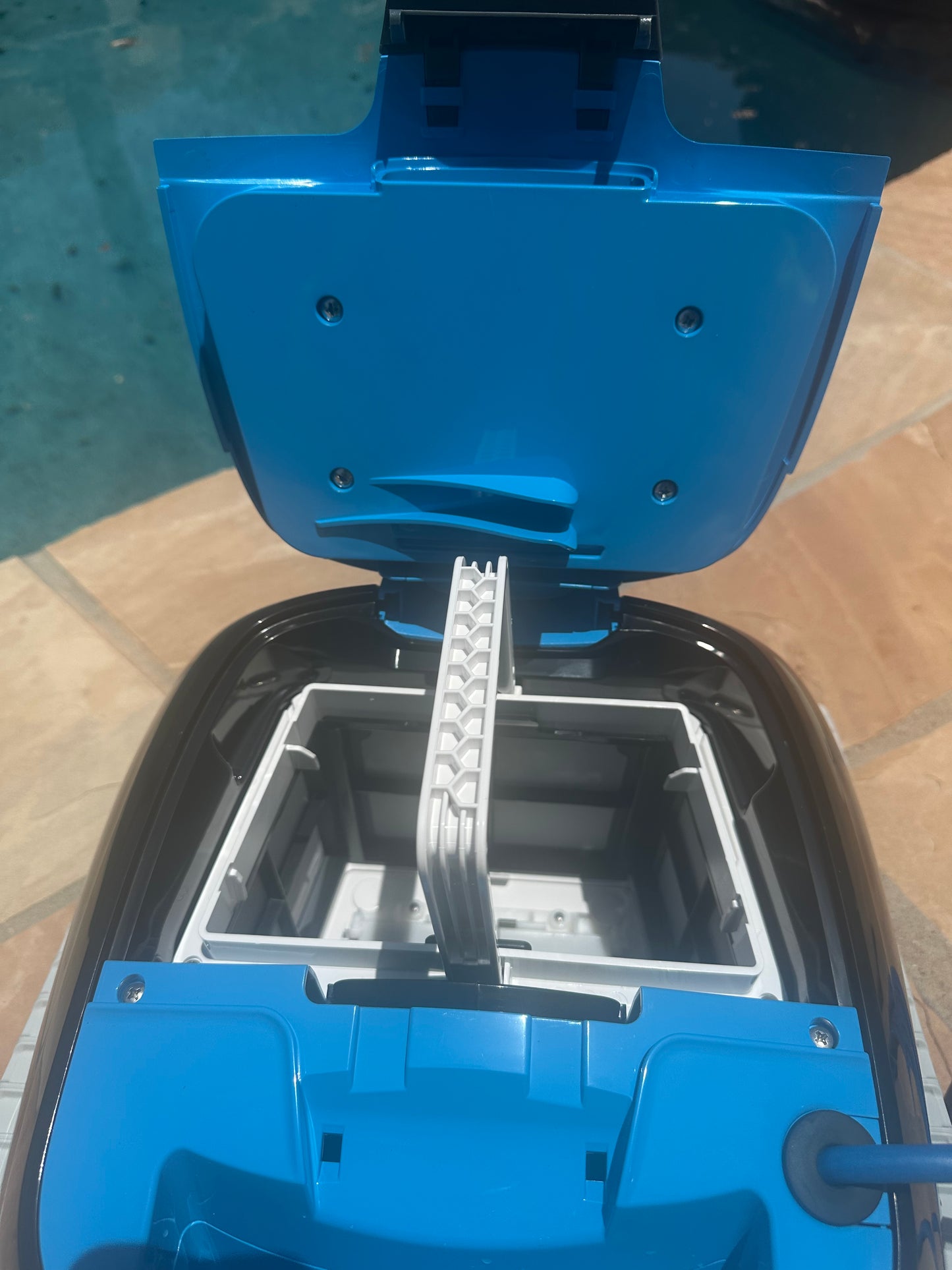 Dolphin Nautilus CC Robotic Pool Cleaner